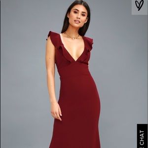 Maxi burgundy dress with low neckline